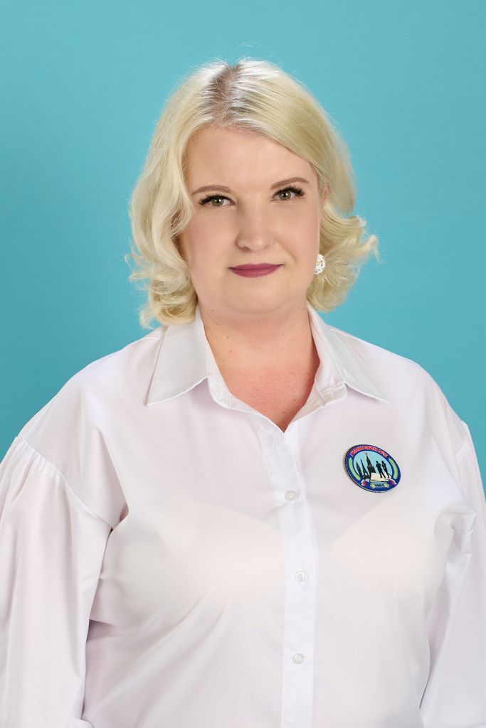 Лазарева Елена Викторовна.